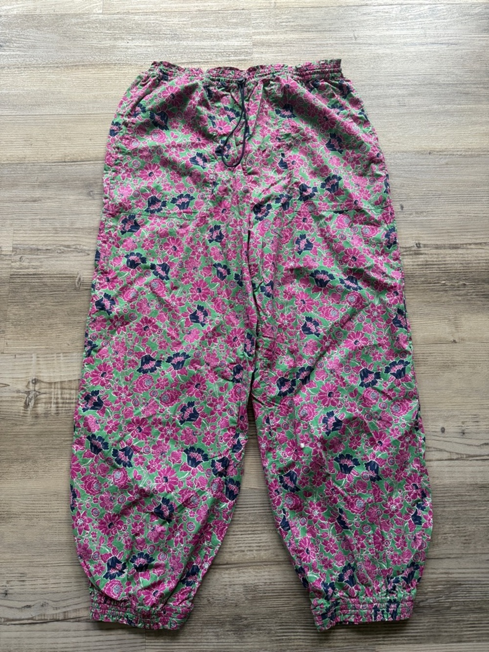 Anthropologie Sundry Ditzy Floral Pants Size 2 Medium (8-10) Green Pink Blue - Picture 1 of 5